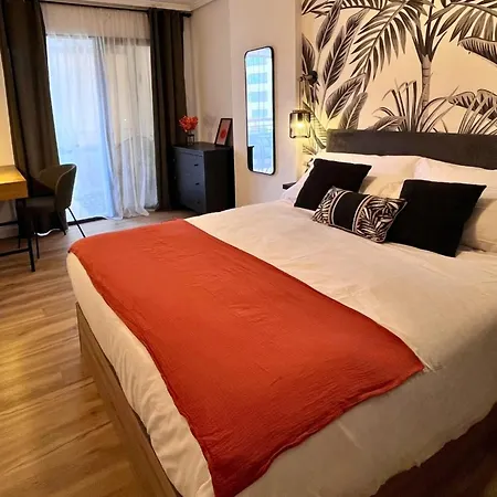 Appartement Avec Vue Panoramique Piscine Et à Pied